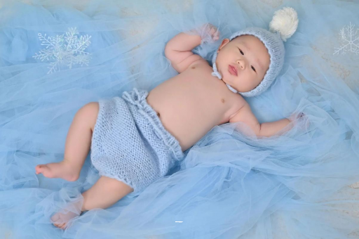 来宾宝宝老喊肚子疼还发烧